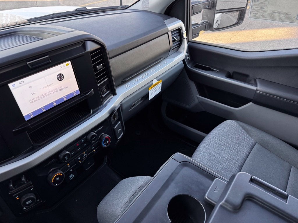 2027 Ford F-350SD XLT