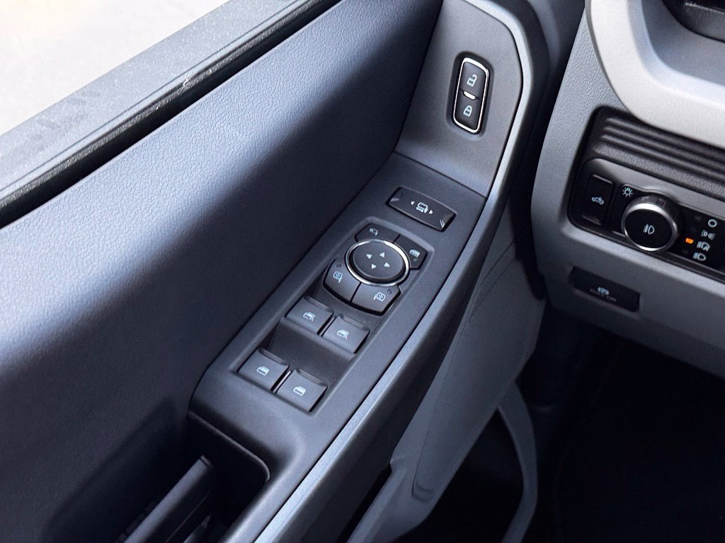 2027 Ford F-350SD XLT