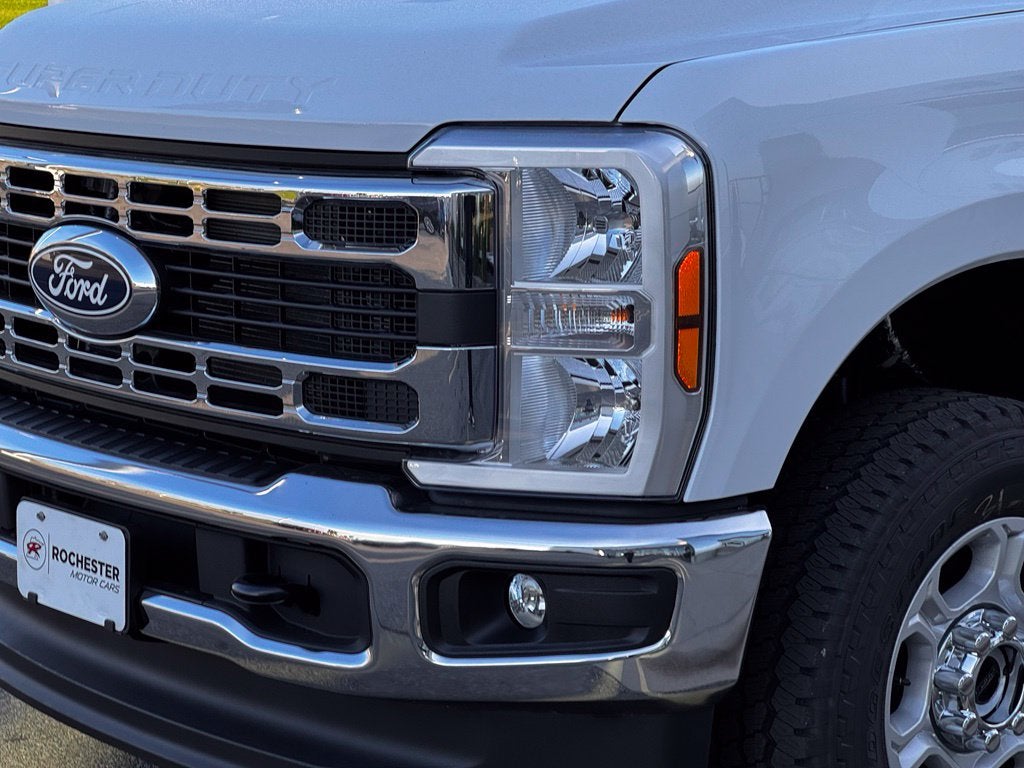 2027 Ford F-350SD XLT