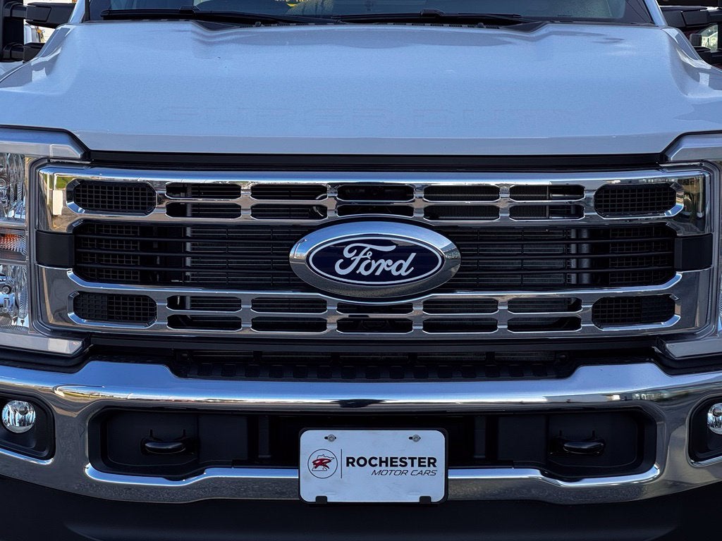 2027 Ford F-350SD XLT