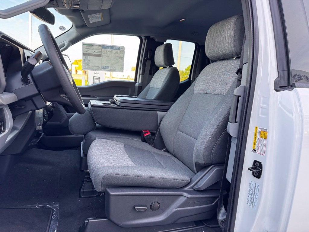 2027 Ford F-350SD XLT