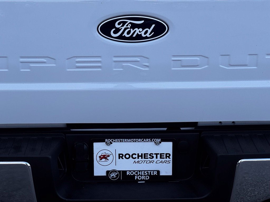 2027 Ford F-350SD XLT