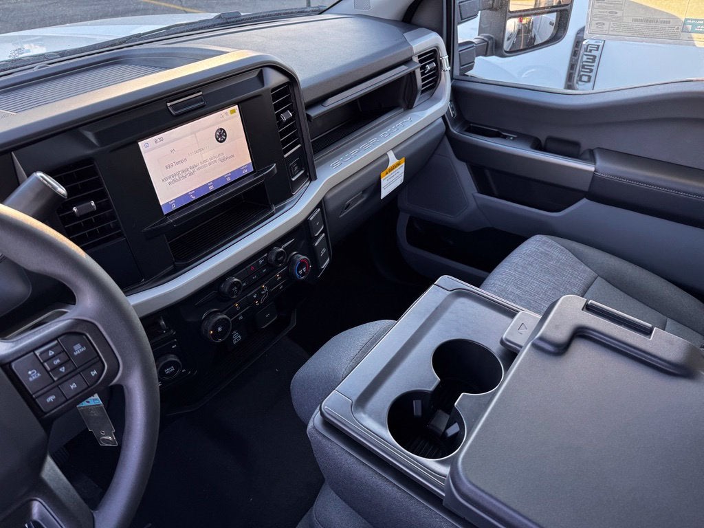 2027 Ford F-350SD XLT