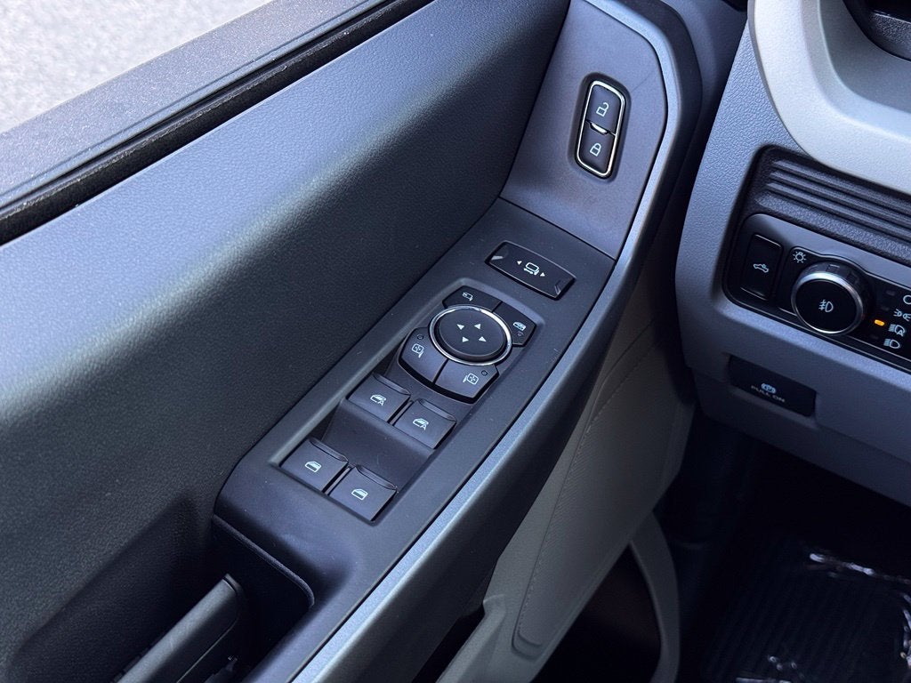 2027 Ford F-350SD XLT