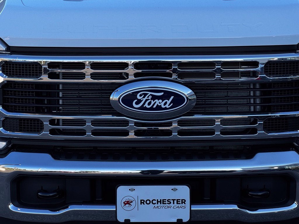 2027 Ford F-350SD XLT