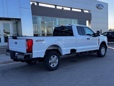 2027 Ford F-350SD XLT