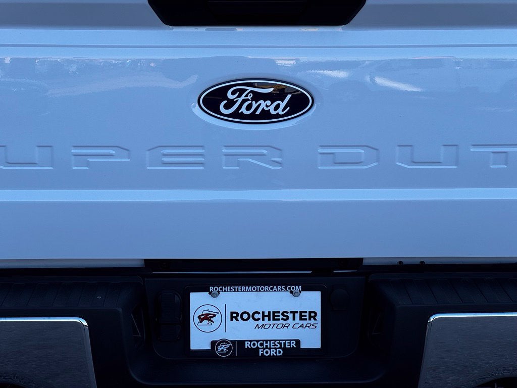 2027 Ford F-350SD XLT