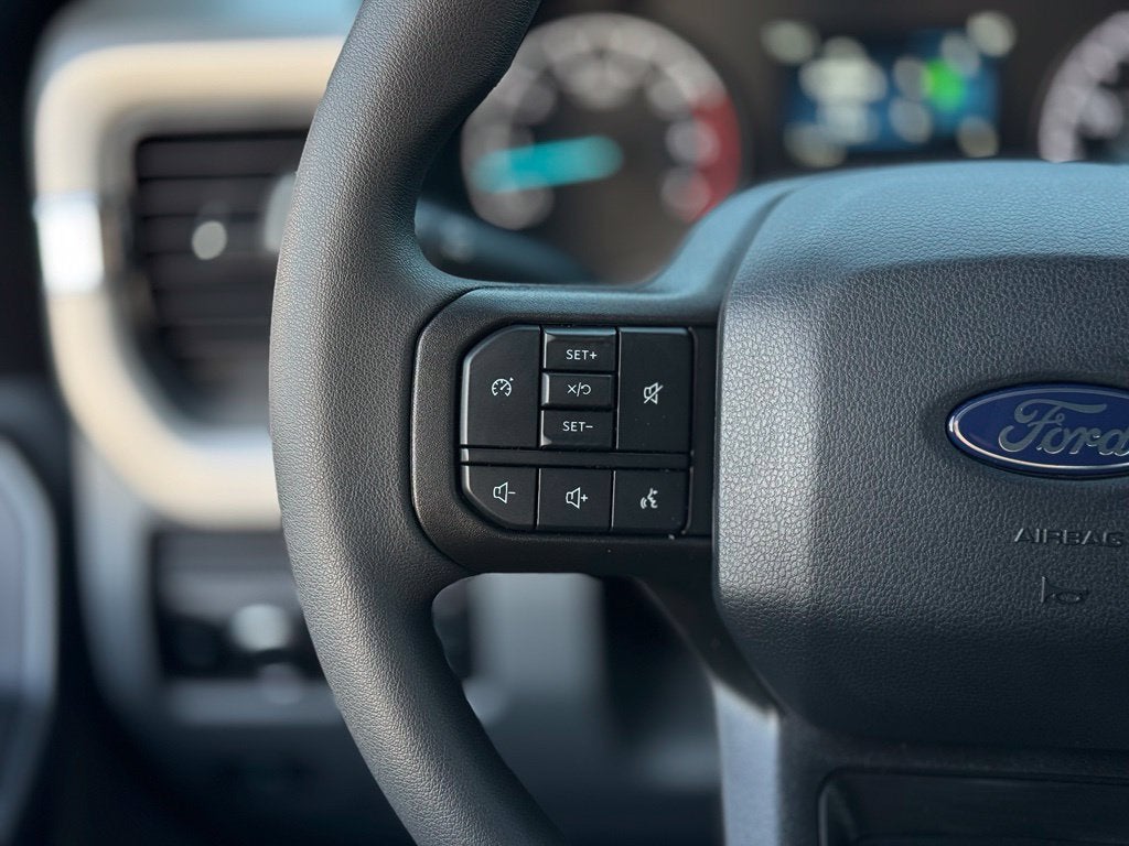 2027 Ford F-350SD XLT