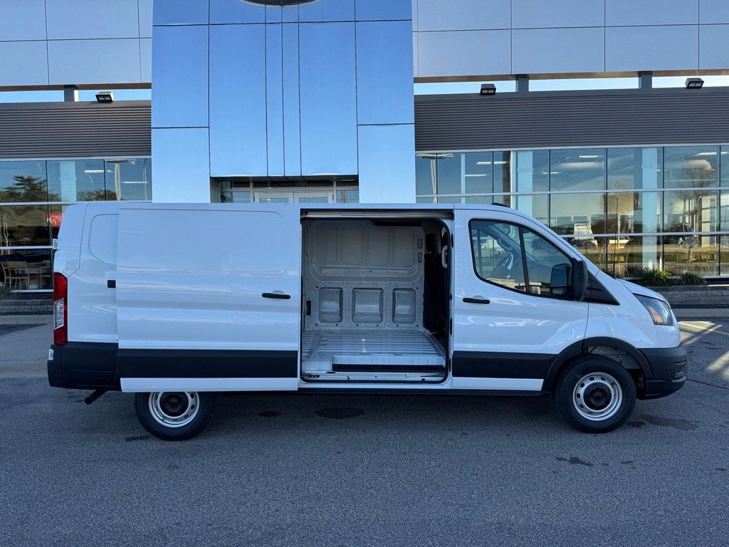2027 Ford Transit-250 Base