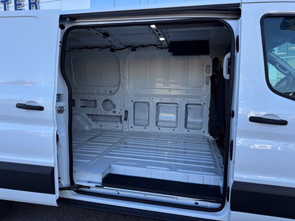 2027 Ford Transit-250 Base