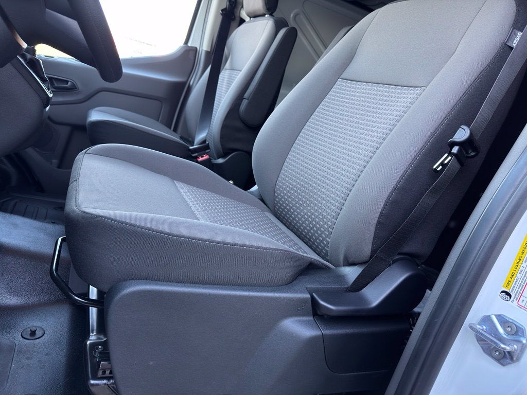 2027 Ford Transit-250 Base