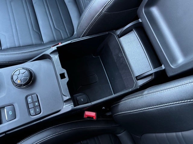 2024 Ford Ranger Lariat w/ Heated Steering Wheel + Tow Package