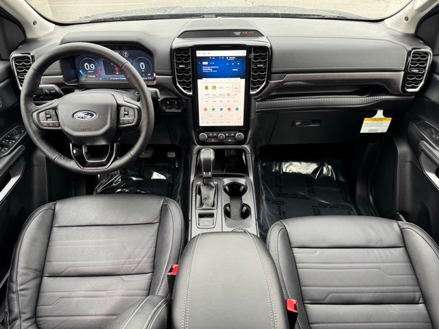 2025 Ford Ranger Lariat w/Chrome Pkg + Advanced Tow Pkg