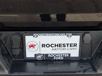 2023 Ford F-150 Lariat w/ Twin Panel Moonroof + Heated Steering Wheel