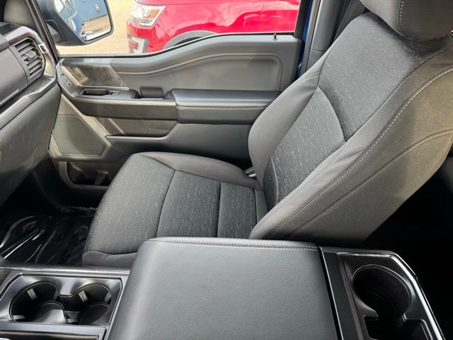 2023 Ford F-150 XLT w/ Intelligent Access + Power Sliding Rear Window