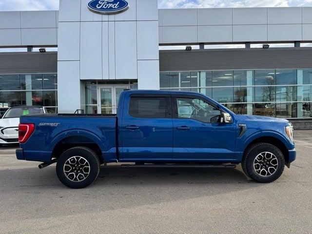 2023 Ford F-150 XLT w/ Intelligent Access + Power Sliding Rear Window