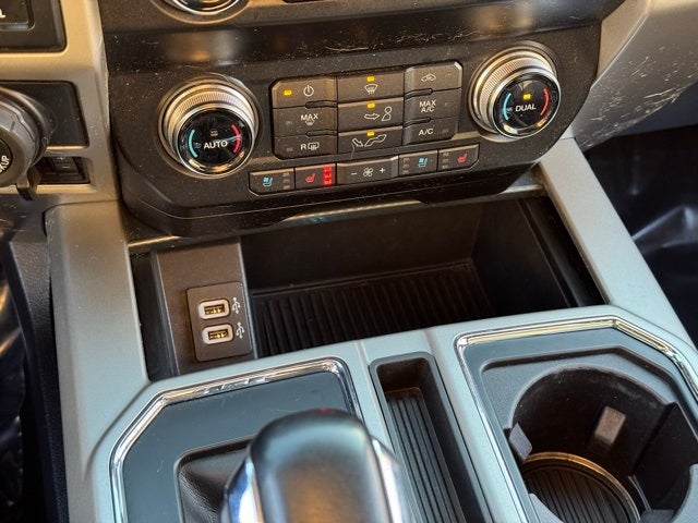 2019 Ford F-150 Lariat w/ Heated Steering Wheel + Tow Package