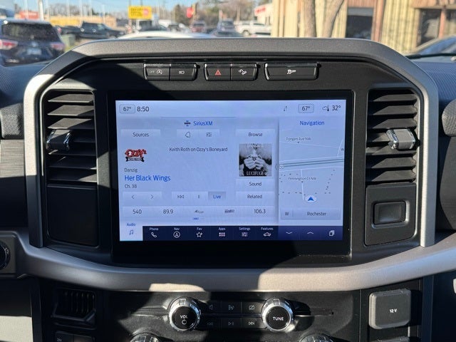 2023 Ford F-150 XLT w/ Intelligent Access + Front Bucket Seats