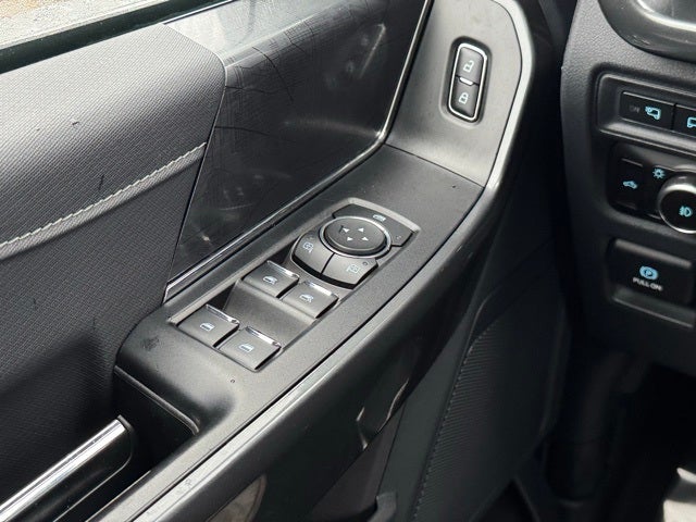 2023 Ford F-150 XLT w/ Power Slide Rear WIndow + Intelligent Access