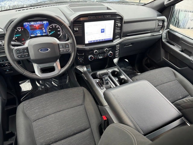 2023 Ford F-150 XLT w/ Power Slide Rear WIndow + Intelligent Access