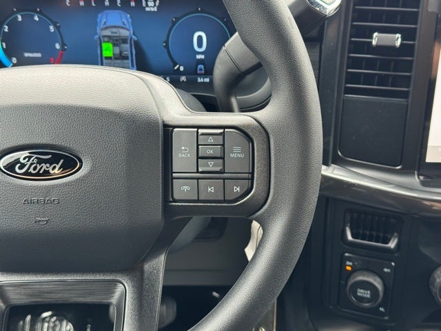 2025 Ford F-150 STX w/20" Gloss Black Wheels