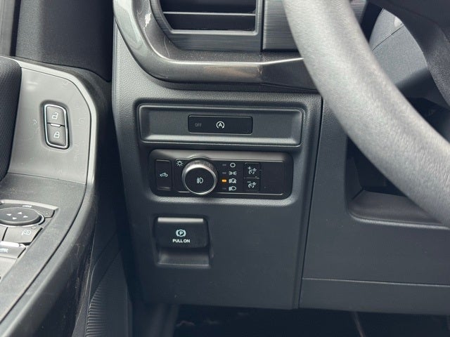 2025 Ford F-150 STX w/20" Gloss Black Wheels