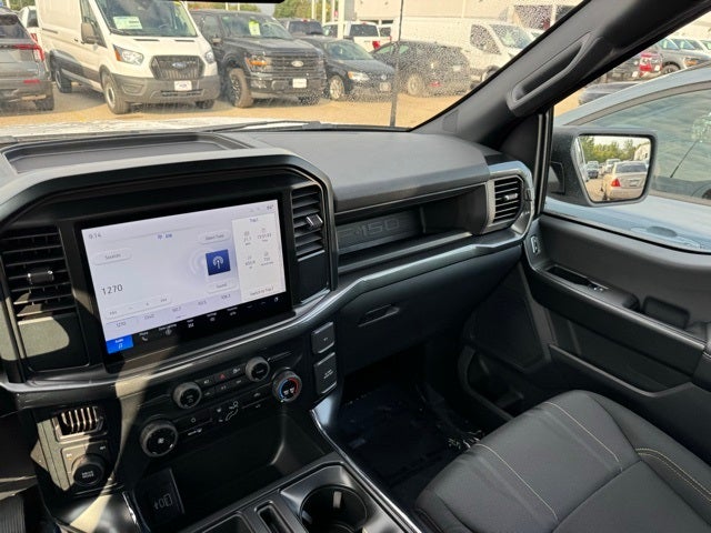 2025 Ford F-150 STX w/Black App Pkg
