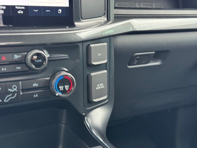 2025 Ford F-150 STX w/20" Gloss Black Wheels