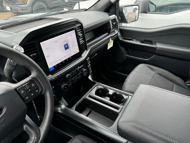 2025 Ford F-150 STX w/20" Gloss Black Wheels