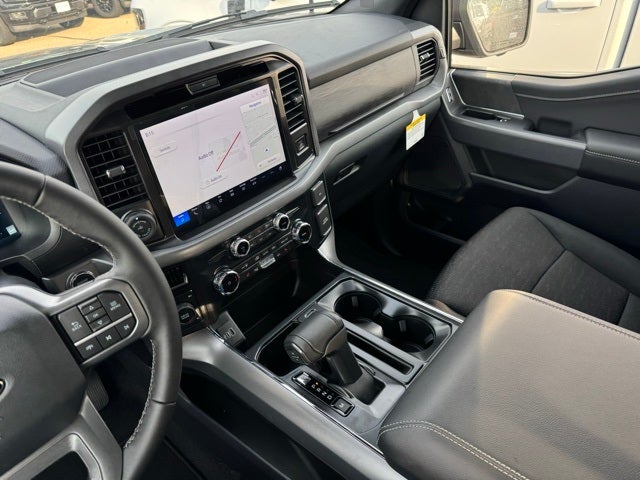 2025 Ford F-150 XLT w/ Blue Cruise