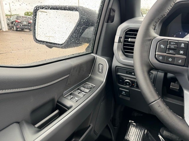 2025 Ford F-150 XLT w/ BlueCruise