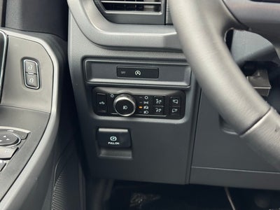 2025 Ford F-150 XLT w/ BlueCruise