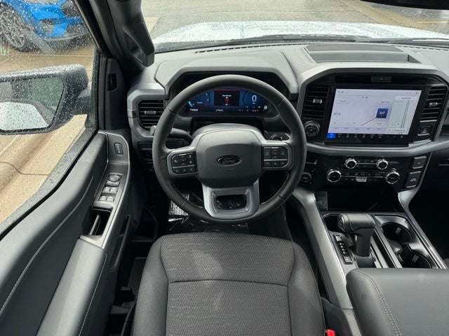 2025 Ford F-150 XLT w/ BlueCruise