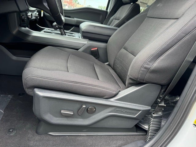 2025 Ford F-150 XLT w/ BlueCruise