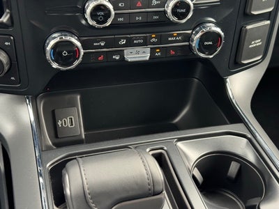 2025 Ford F-150 XLT w/ BlueCruise