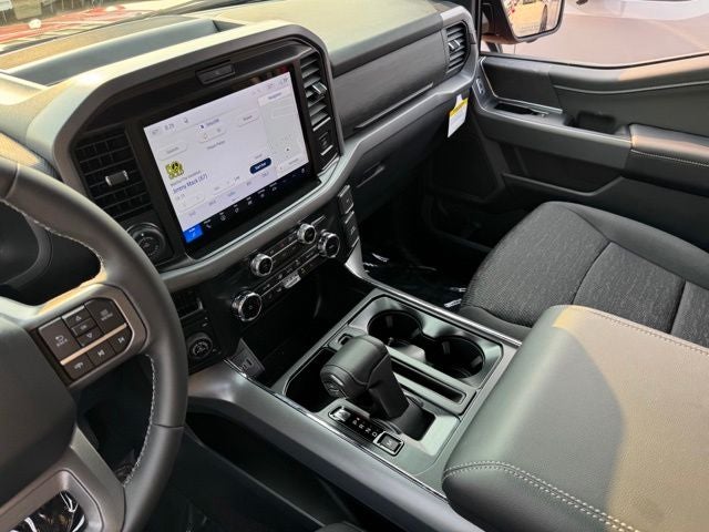 2026 Ford F-150 XLT w/Tailgate Step