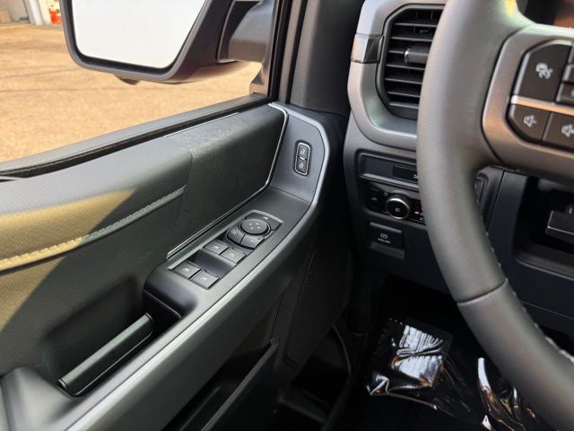 2026 Ford F-150 XLT w/Tailgate Step