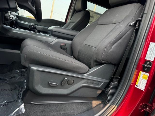 2026 Ford F-150 XLT w/Tailgate Step