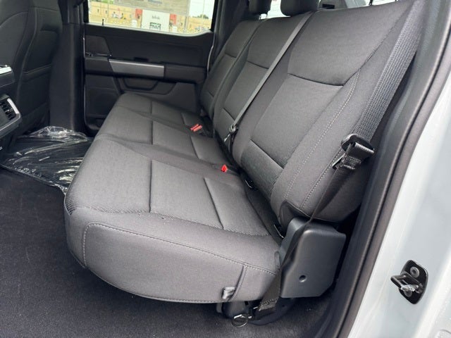 2025 Ford F-150 XLT w/Tailgate Step + 1 Year Bluecruise