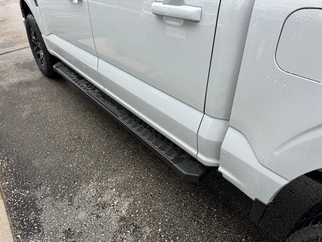 2025 Ford F-150 XLT w/Tailgate Step + 1 Year Bluecruise