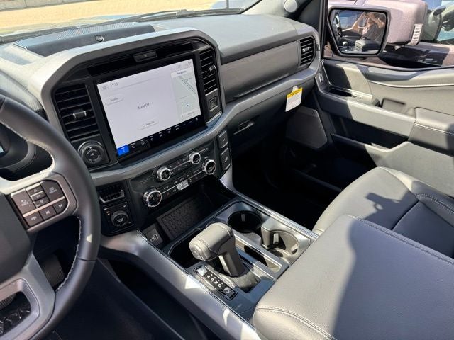 2025 Ford F-150 XLT w/Twin Panel Moonroof + Tailgate Step