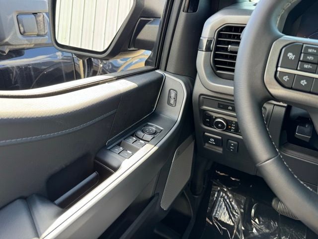 2025 Ford F-150 XLT w/Twin Panel Moonroof + Tailgate Step