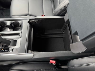 2025 Ford F-150 XLT w/ $4547 In Accessories Added.