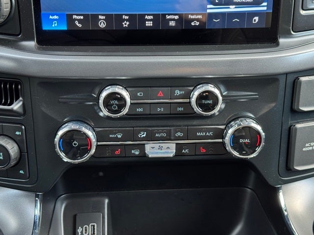 2025 Ford F-150 XLT w/ Black Appearance + Package