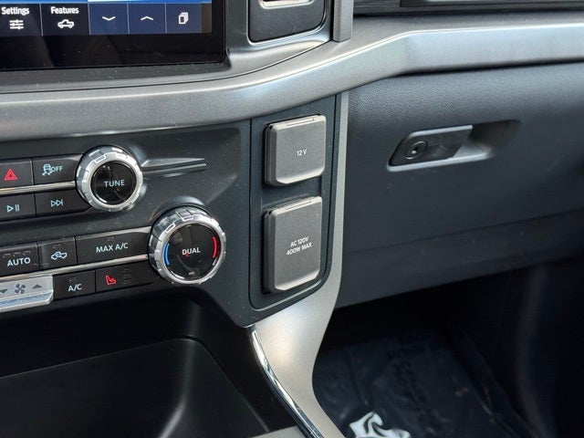 2025 Ford F-150 XLT w/ Black Appearance + Package