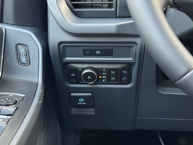 2025 Ford F-150 XLT w/ Black Appearance + Package