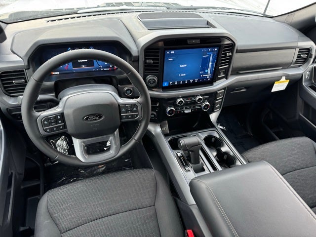 2025 Ford F-150 XLT w/ Black Appearance + Package