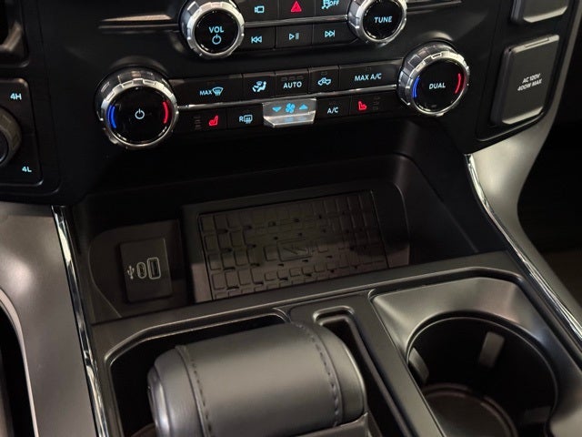 2025 Ford F-150 XLT w/ $2598 In Accessories Added