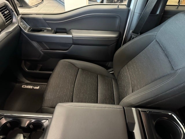 2025 Ford F-150 XLT w/ $2598 In Accessories Added