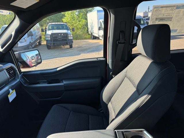 2025 Ford F-150 XLT w/1 Year Blue Cruise